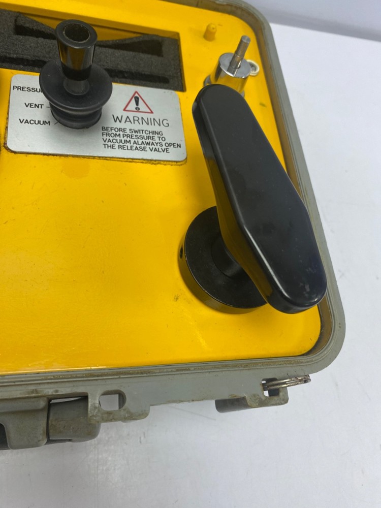 BUDENBERG E400 DIGITAL HYDRAULIC PRESSURE CALIBRATOR