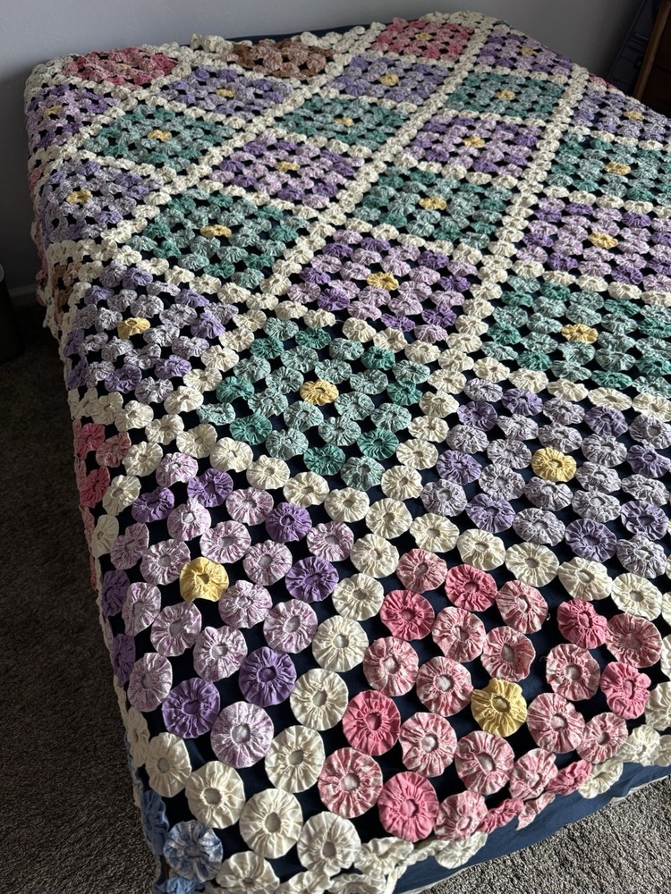 OLD Yo-Yo Quilt 76 X 72 Bedspread