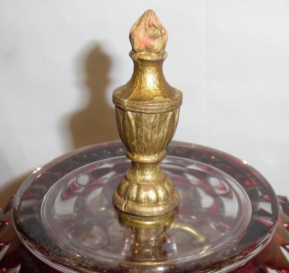 Vintage Neoclassical Flash Ruby Shade Lamp w/ Three Men Base