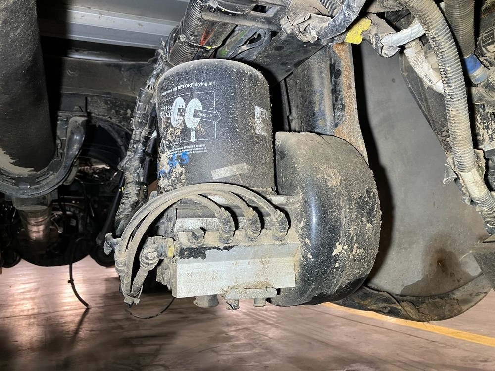 Bendix AD-IS Air Dryer - Used