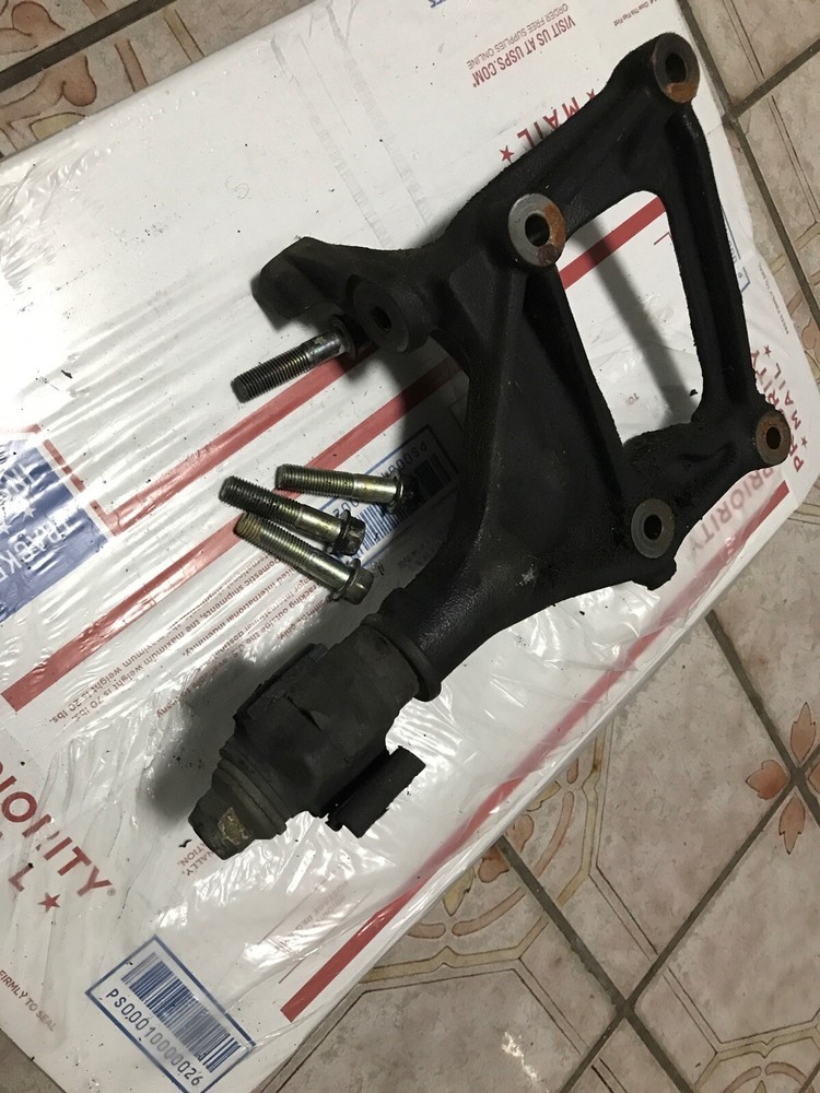 Used 94-01 Acura Integra AC compressor bracket engine mount
