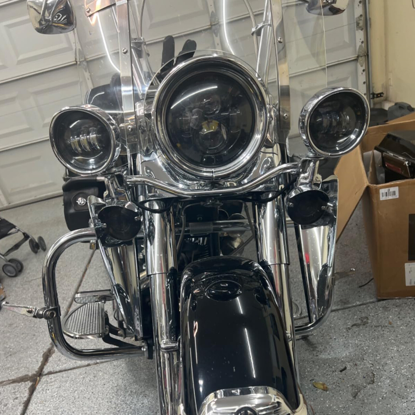 Front Fork Mount Wind Deflectors For Harley Touring Road King Street Glide CVO