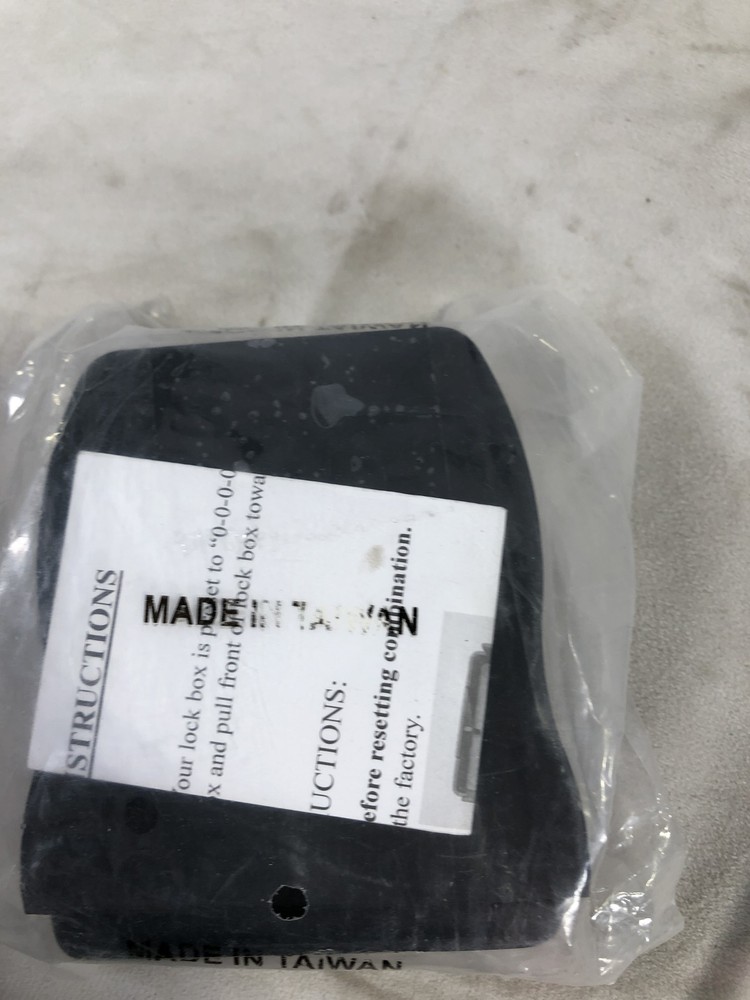 Wall Mount Lockbox Keysafe Storage Lock Box with 4-Digit Numeric Combination Bla