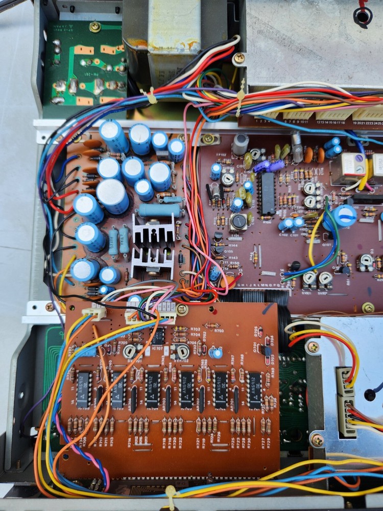 Vintage SAE Two T14 Digital Tuner Powers On