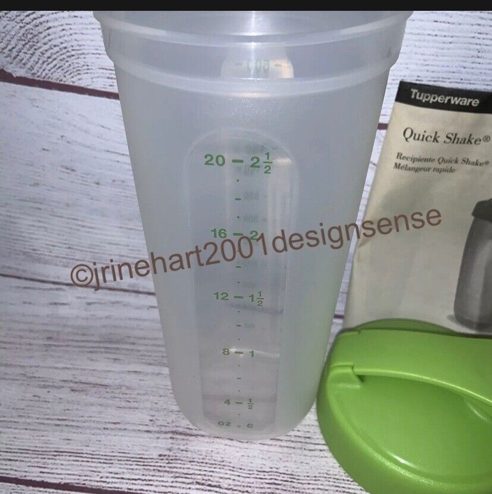 New Tupperware Quick Shake Container 20oz Redesigned Blender Wheel 7320 Green