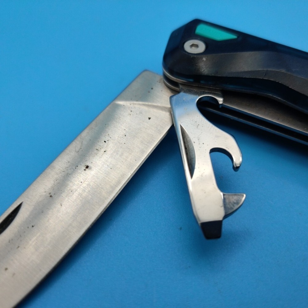 USED QUECHUA CLAP FOLDING KNIFE NAVAJA MULTITOOL DECATHLON