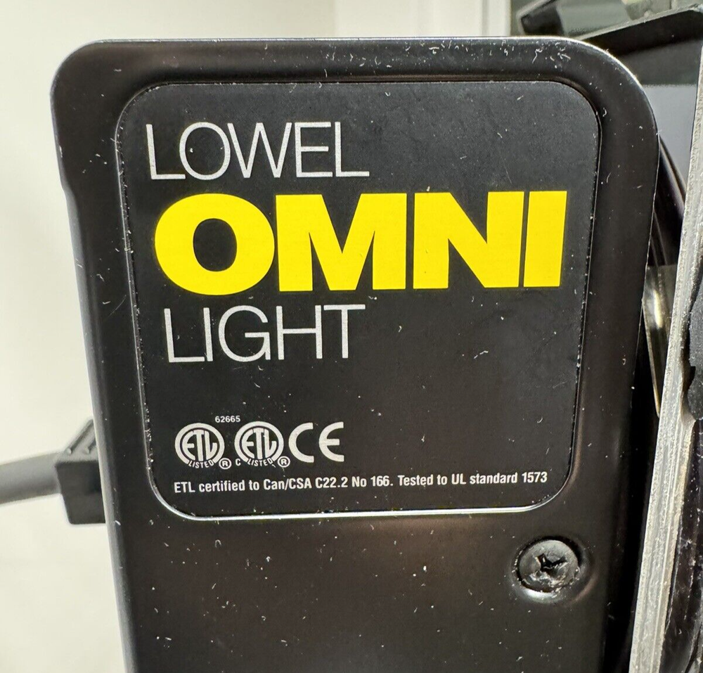Lowel Omni Light Focus Flood BUNDLE-Great Deal!