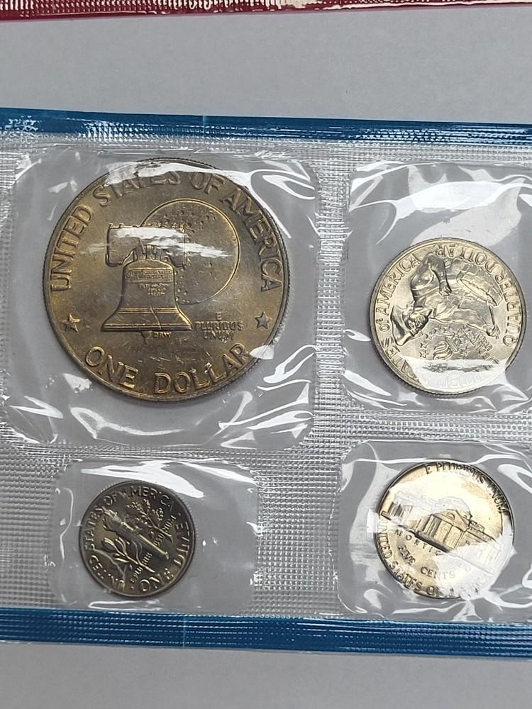Full Set of 1976 UNCIRCULATED coins Philadelphia Never touched almost 50 years D