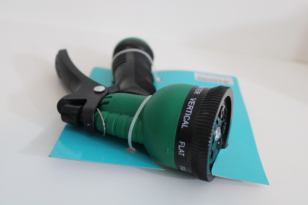 Water Hose Nozzle, 8 Function with Soft Grip Handle, Green