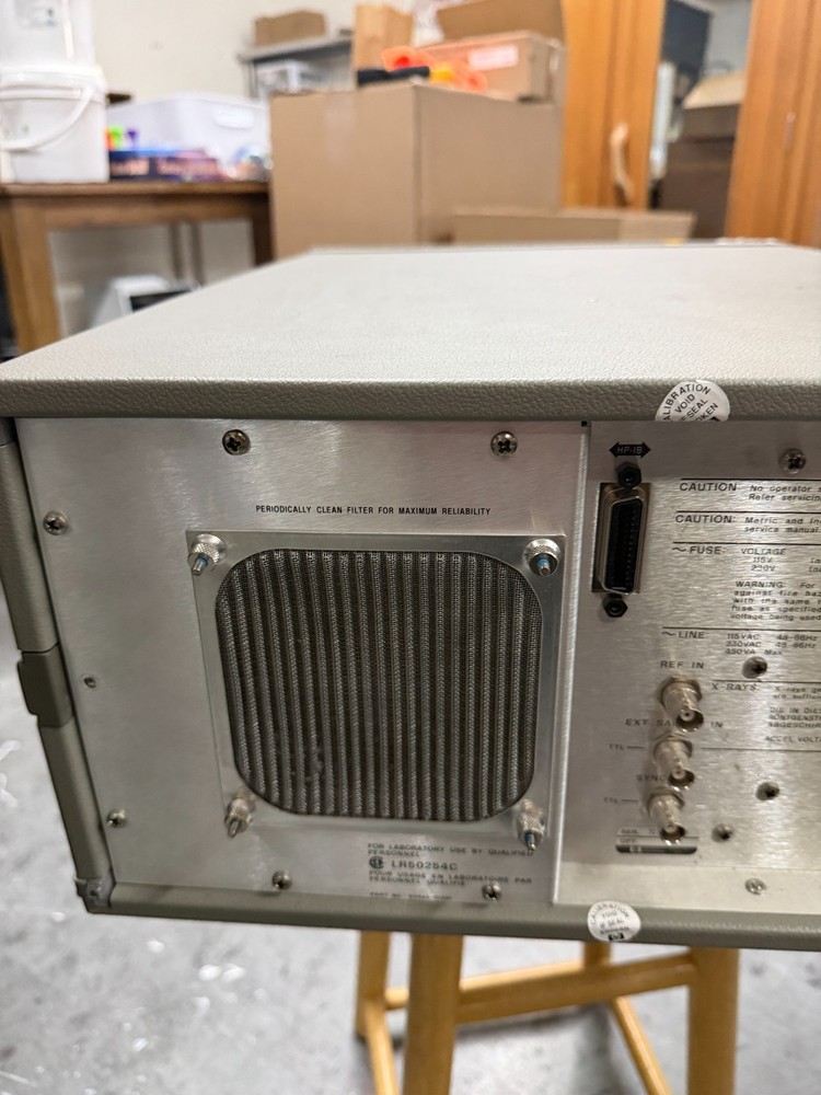 HP 3562A Dynamic Signal Analyzer Powers On Loud Fan See Notes