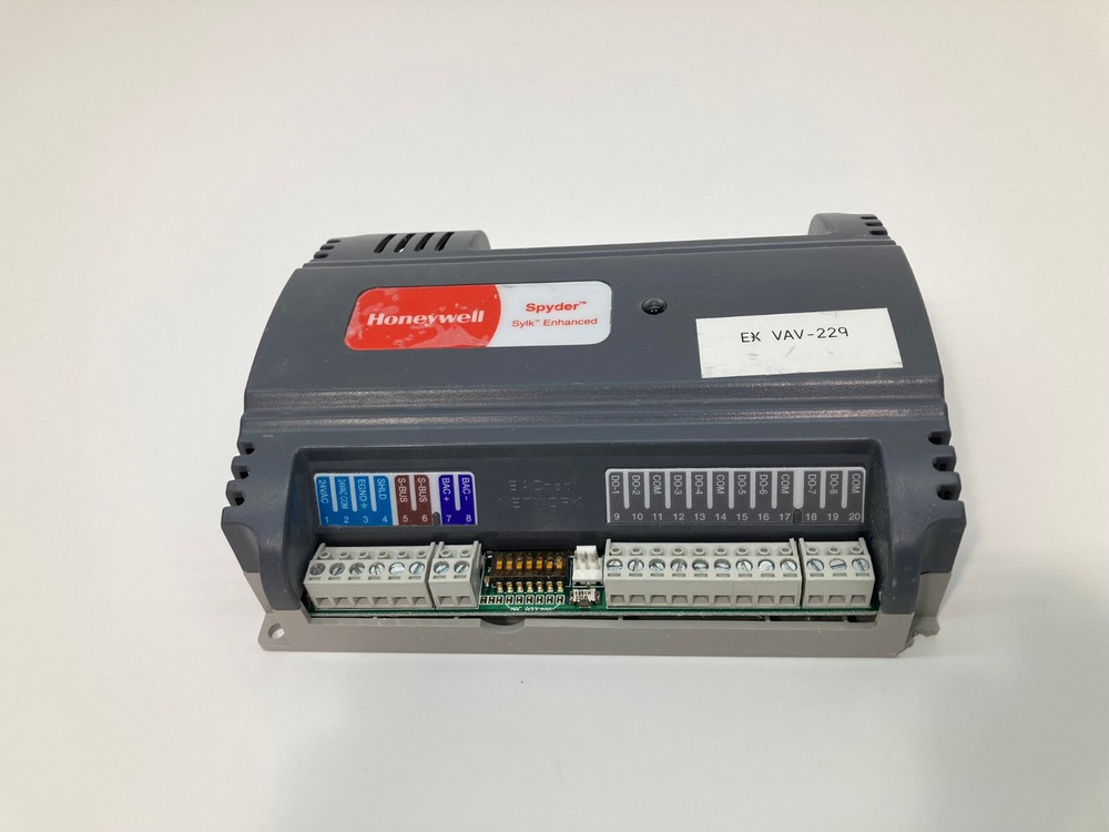 Honeywell Spyder PVB6438NS VAV CONTROLLER 20-30 VAC