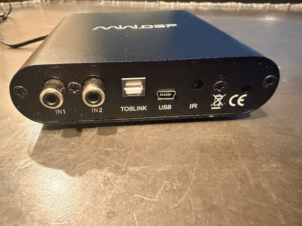 miniDSP 2x4 HD W / Remote