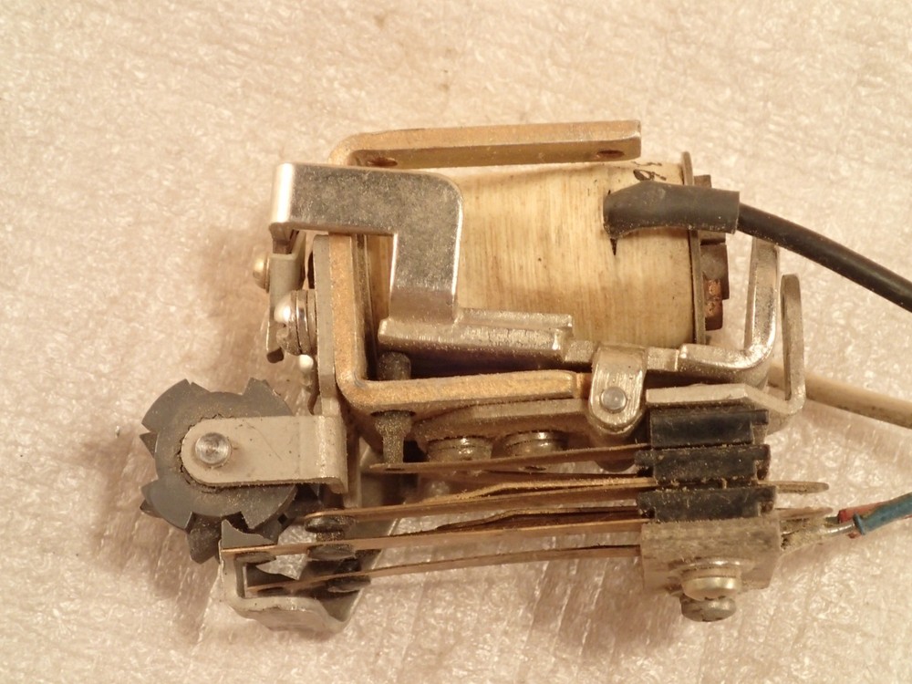 Vintage Struthers-Dunn Electromechanical Relay Switch 211AXA, 120Volt, Untested