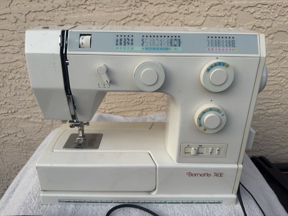 EUC Bernette 740E For Bernina Works!