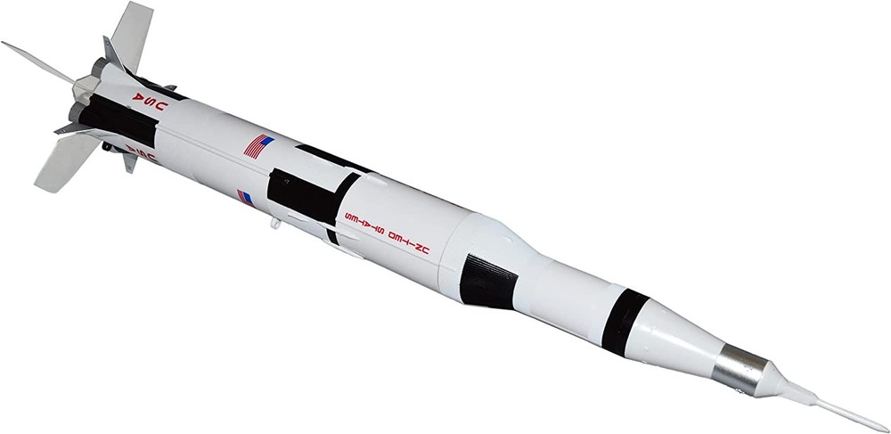 Estes Saturn V Model Rocket Starter Set - Includes Rocket, Launch Pad+Controller