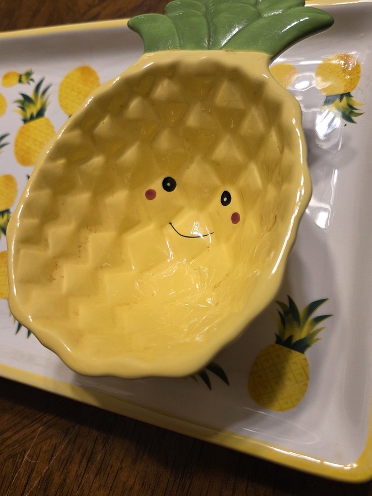 Pineapple Chips and Dip Platter