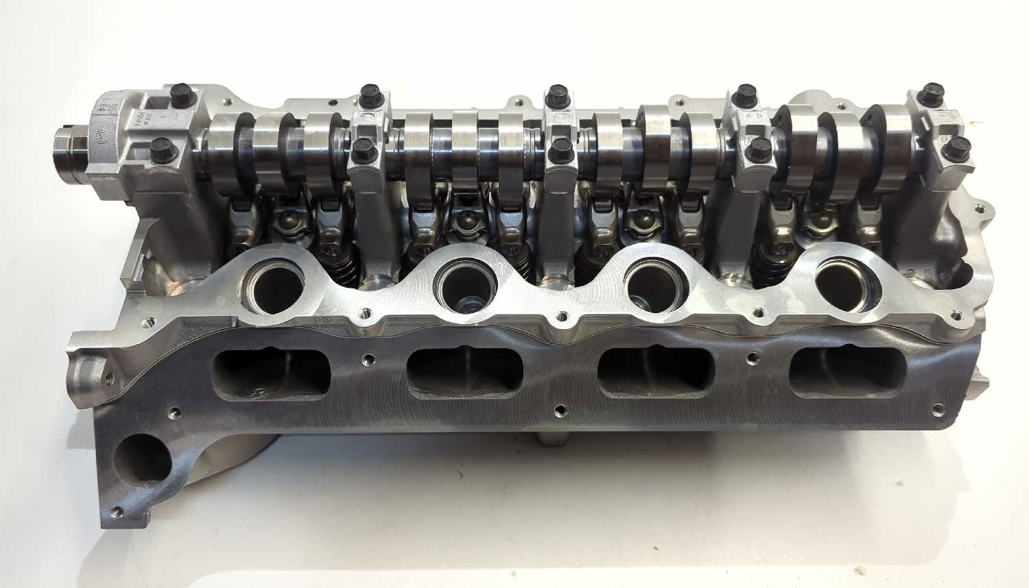 New OEM genuine Ford 5.4 Cylinder Head complete 2006-2010 Trucks RH 8R3Z-6049-C