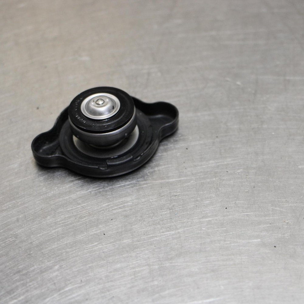 13-17 Kawasaki Ninja 300 Engine Radiator Cap