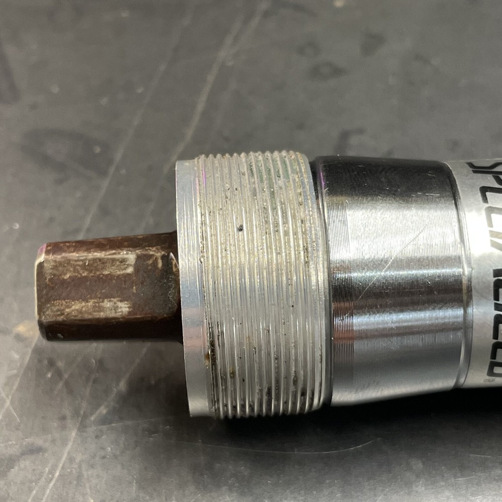 Specialized Sealed Bottom Bracket - 73 x 111 - English - Used
