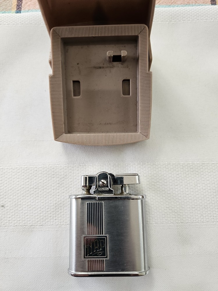 Vintage Ronson Whirlwind Lighter