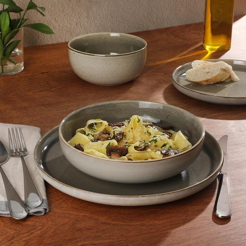 Stoneware Dinnerware Set 16pcs Includes Plates Bowls Gift Ready Durable Kitchen