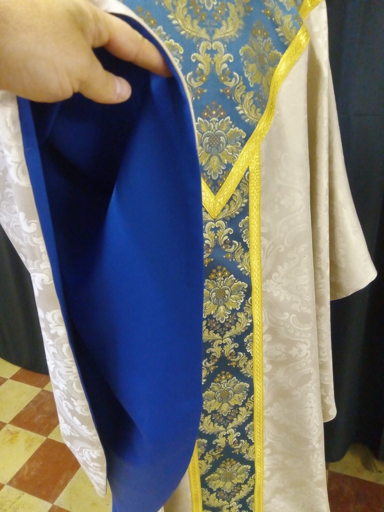 Damask Lined Chasuble And Stole
