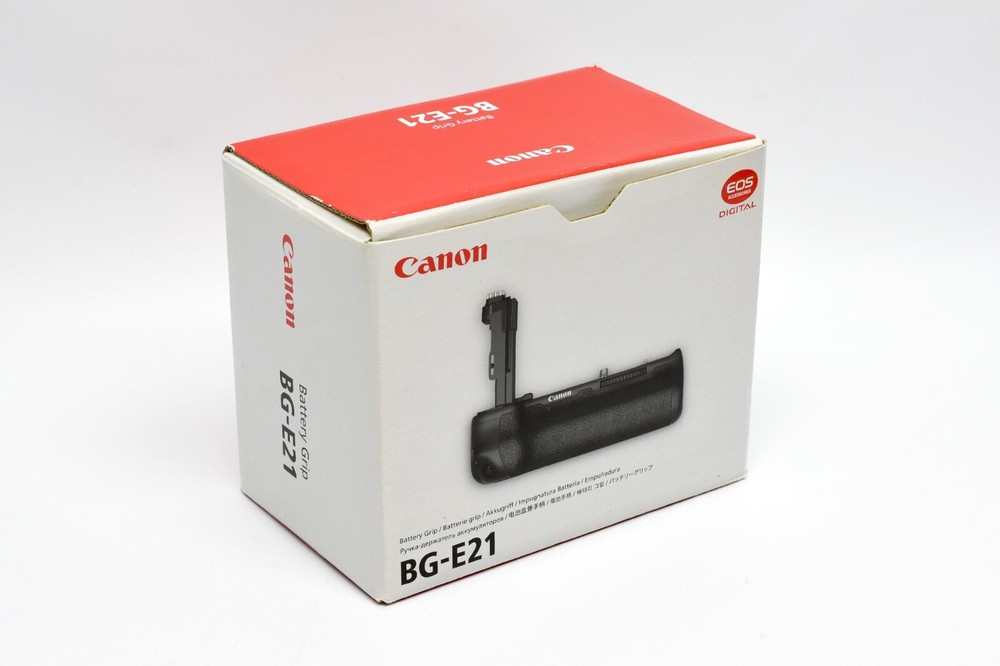 Canon BG-E21 Battery Grip - MINT