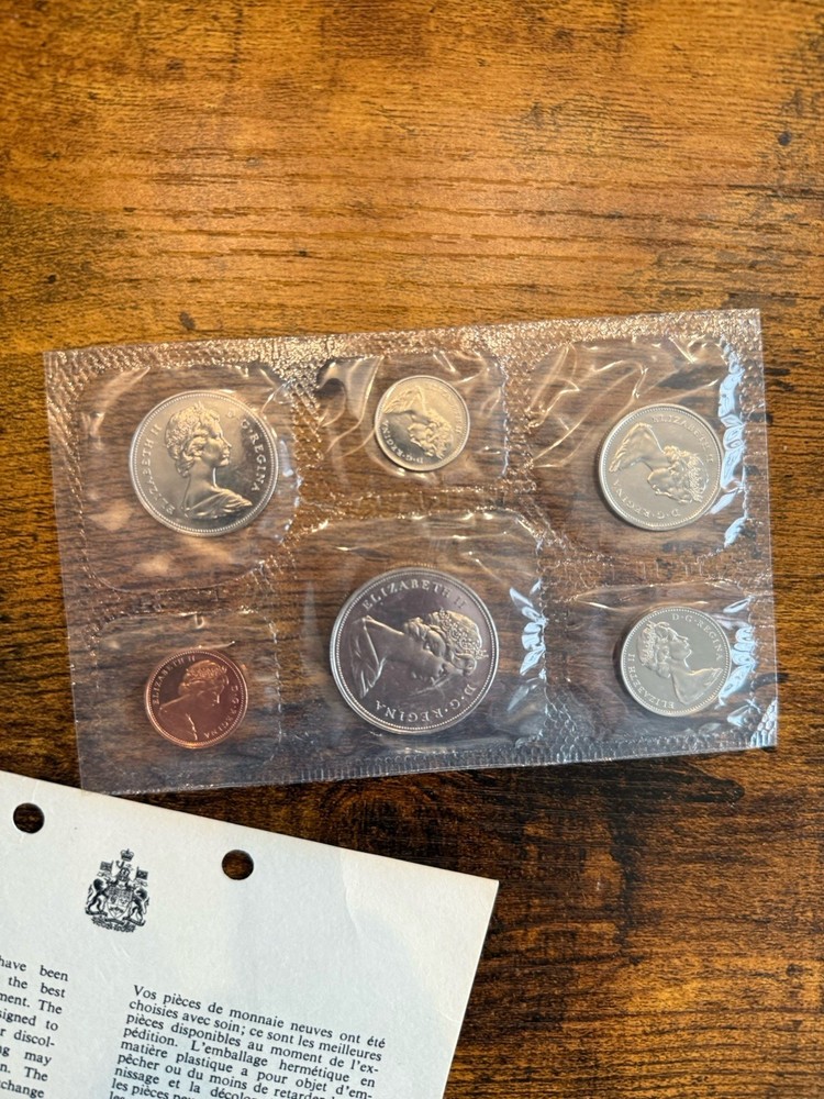 1971 CANADA PROOFLIKE MINT SET * WITH ORIGINAL MINT PACKAGING Great Condition