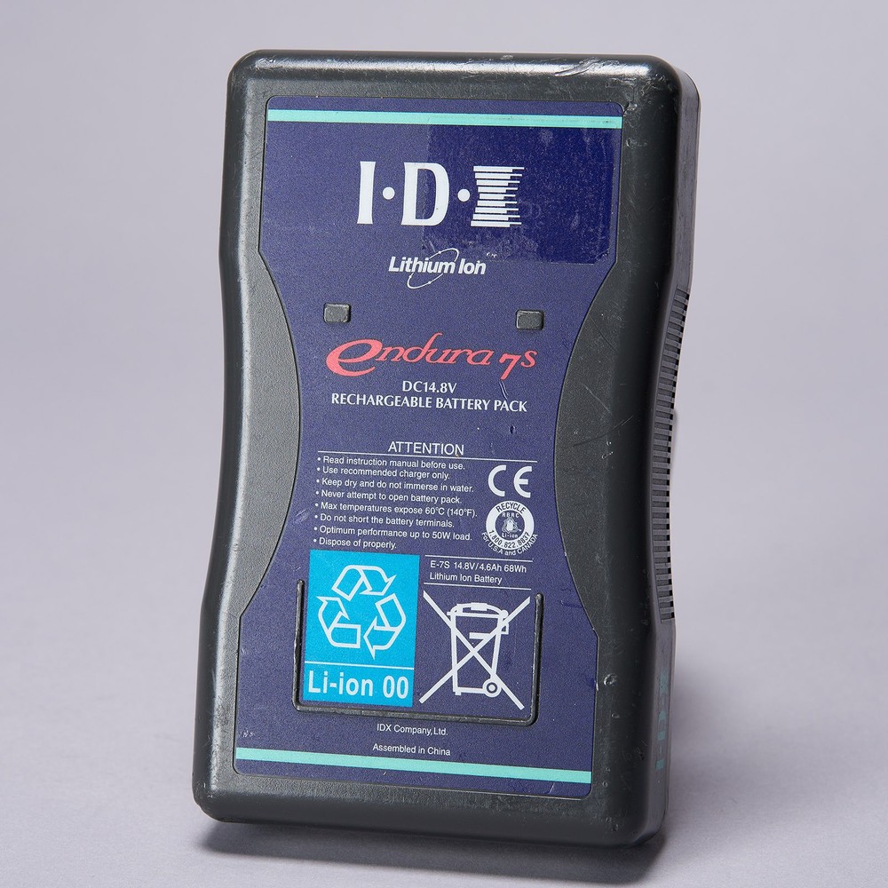 IDX Endura 7S 68wh V mount battery