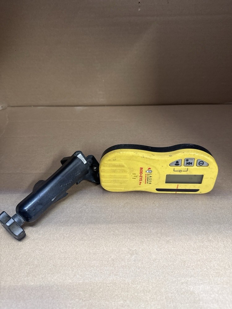 Laser Alignment Model 727160 Rod-Eye Pro Receiver Powers On