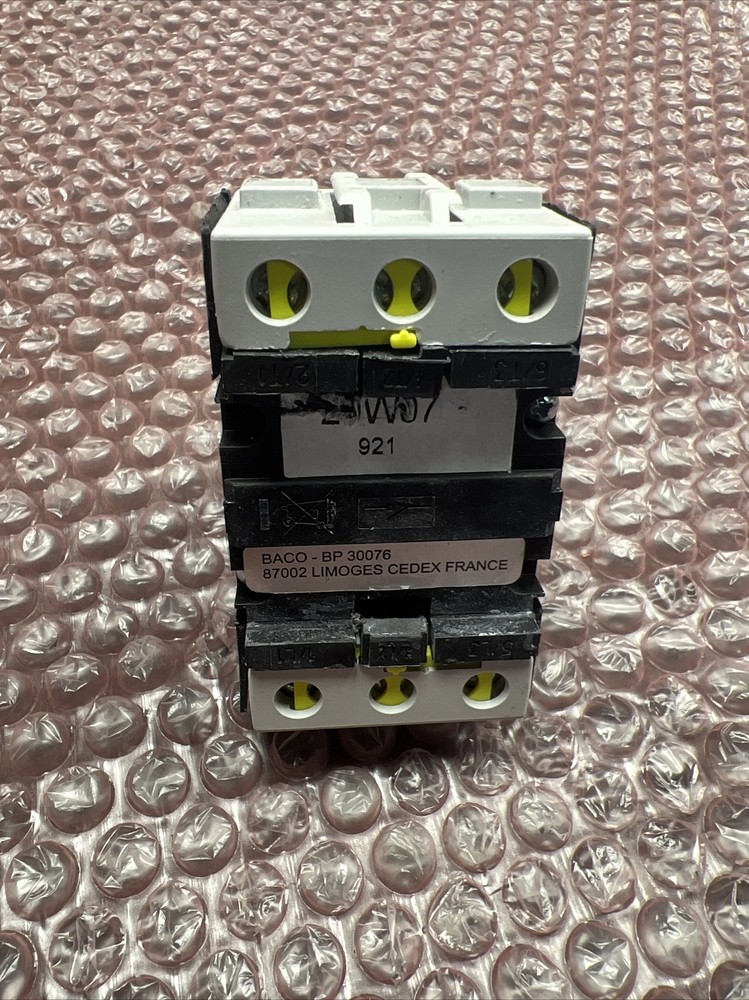 Used BACO 172100 Enclosure Disconnect Switch