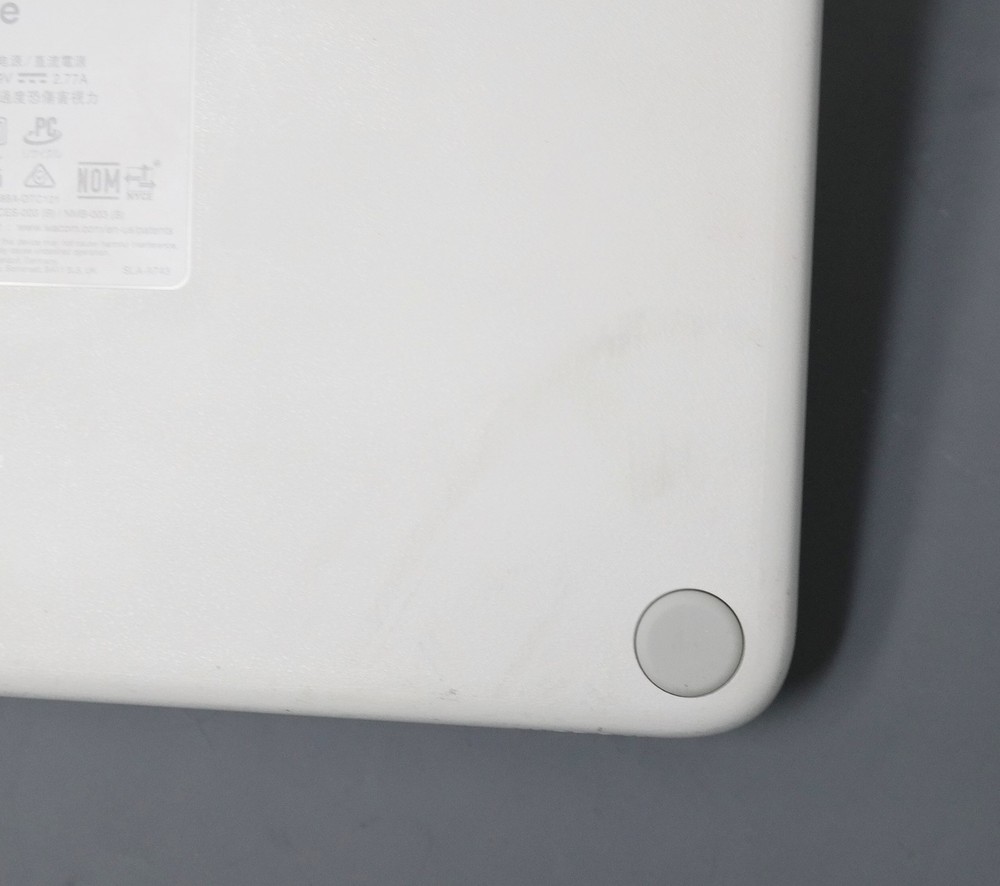 Wacom One 12 Drawing Tablet DTC121W0A ISSUE