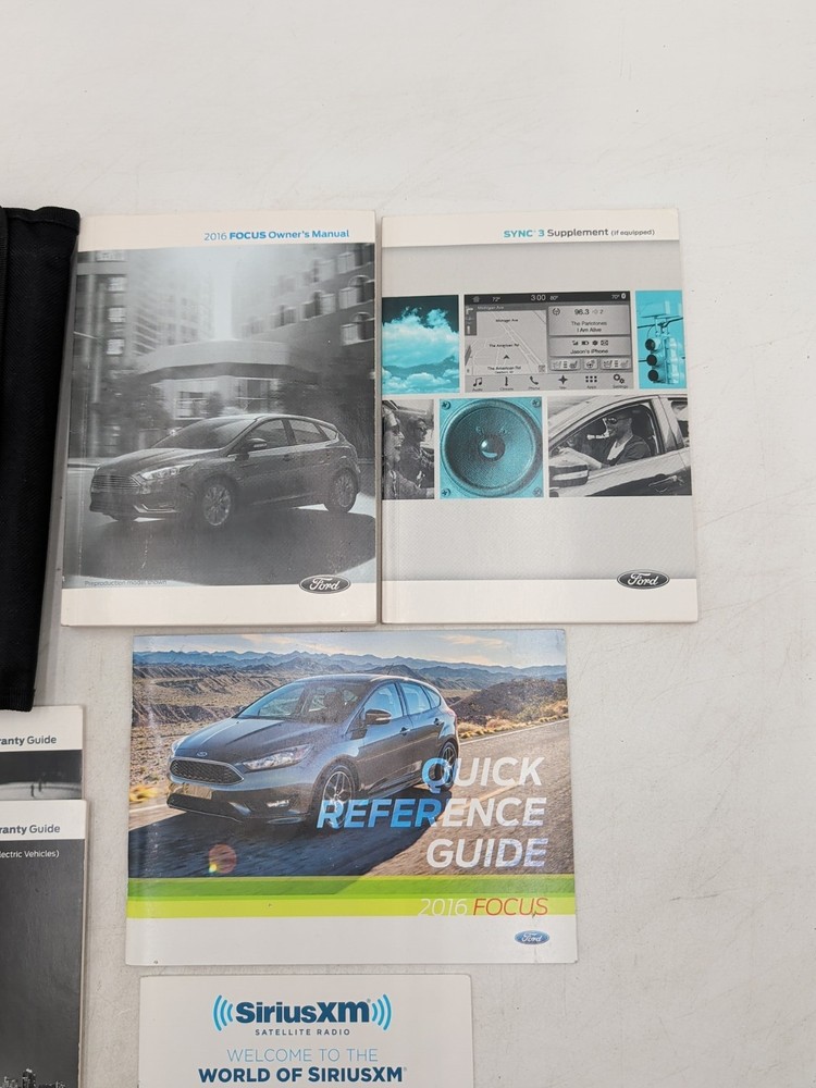 2016 Ford Focus Owners Manual Set With Sync 3 Supplement And Case
