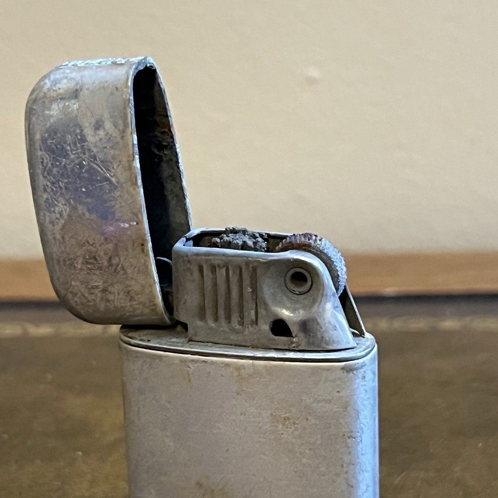 Vintage Silver Ronson Typhoon Lighter