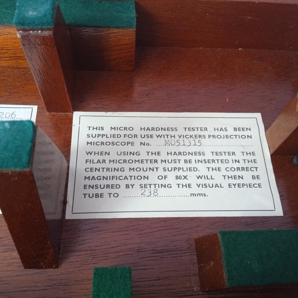 MICRO HARDNESS TESTER MO 6206 VICKERS MO 51315 PROJECTION MICROSCOPE