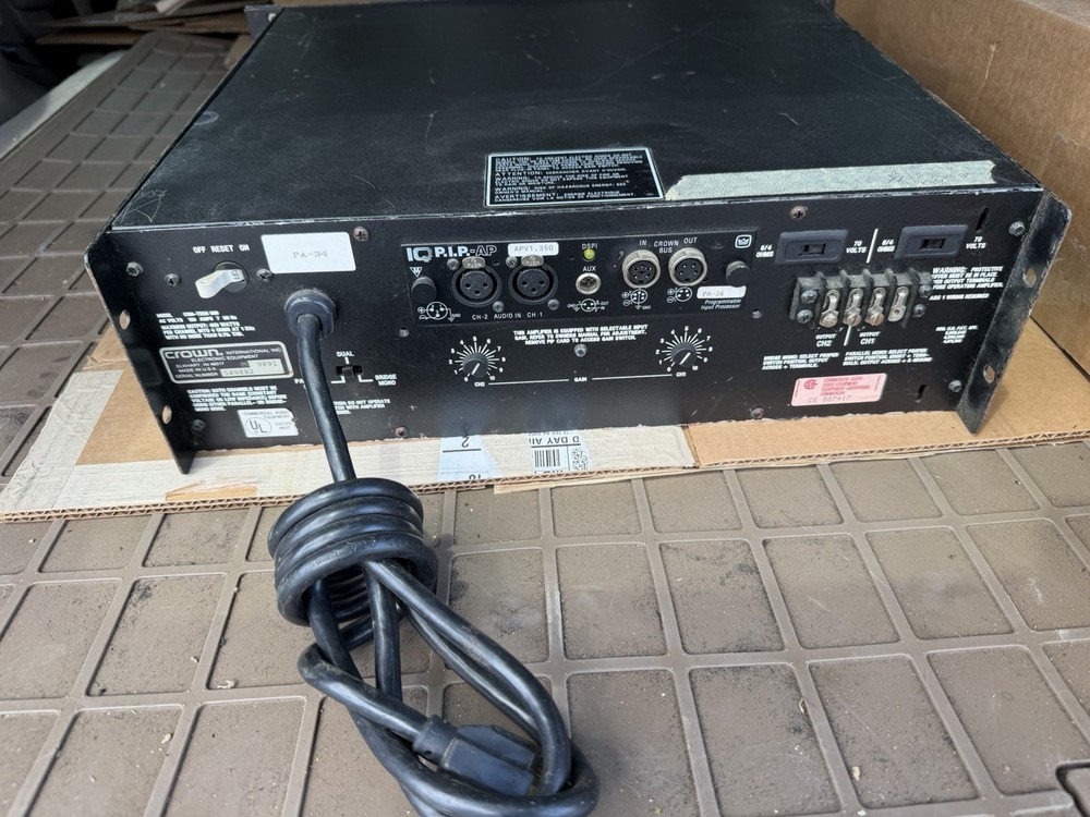Crown Com Tech 800 Power Amp