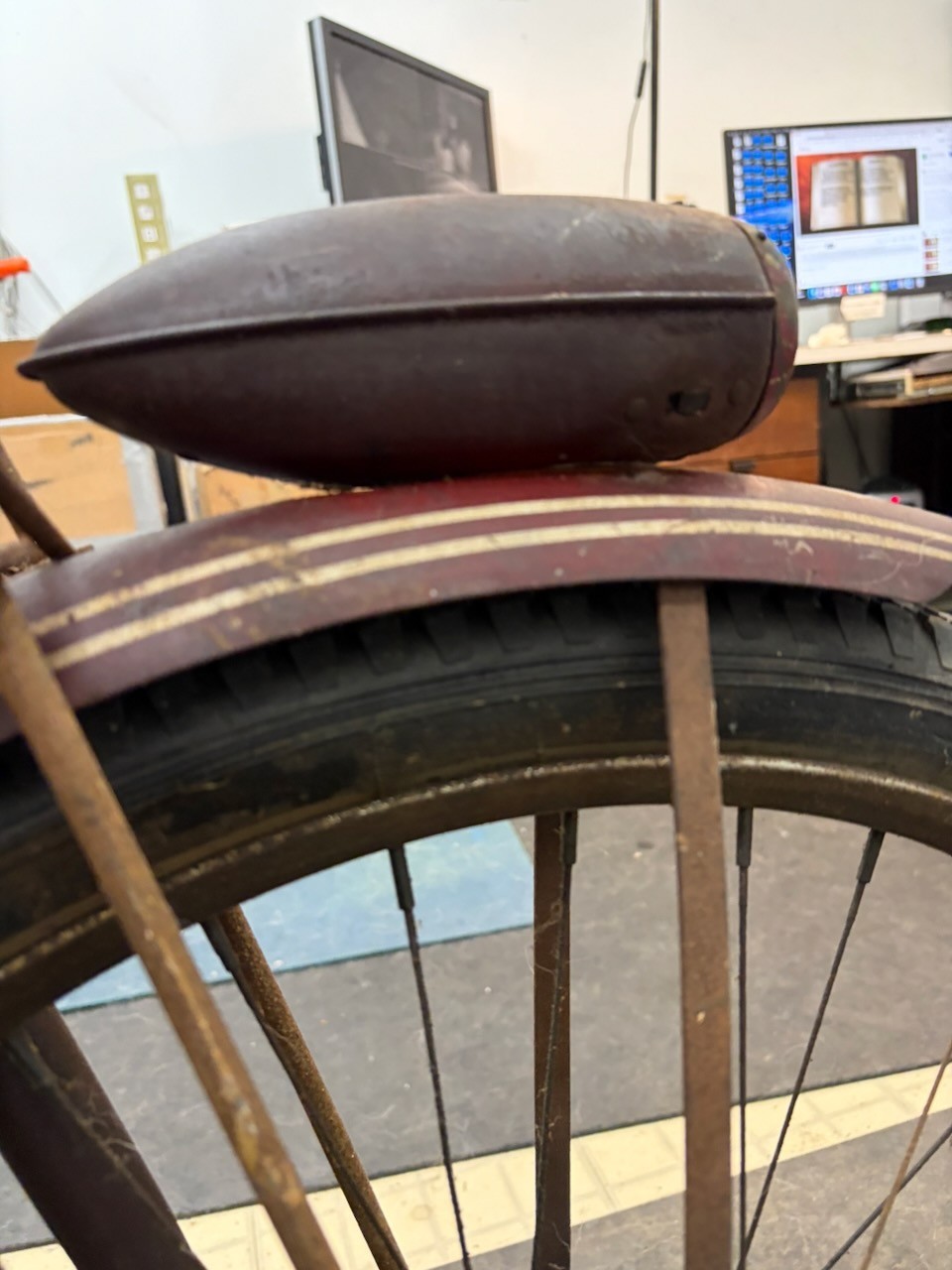 Rollfast RARE! Prewar Mens Bicycle Hanging Tank & Mouse Taillight Zep?