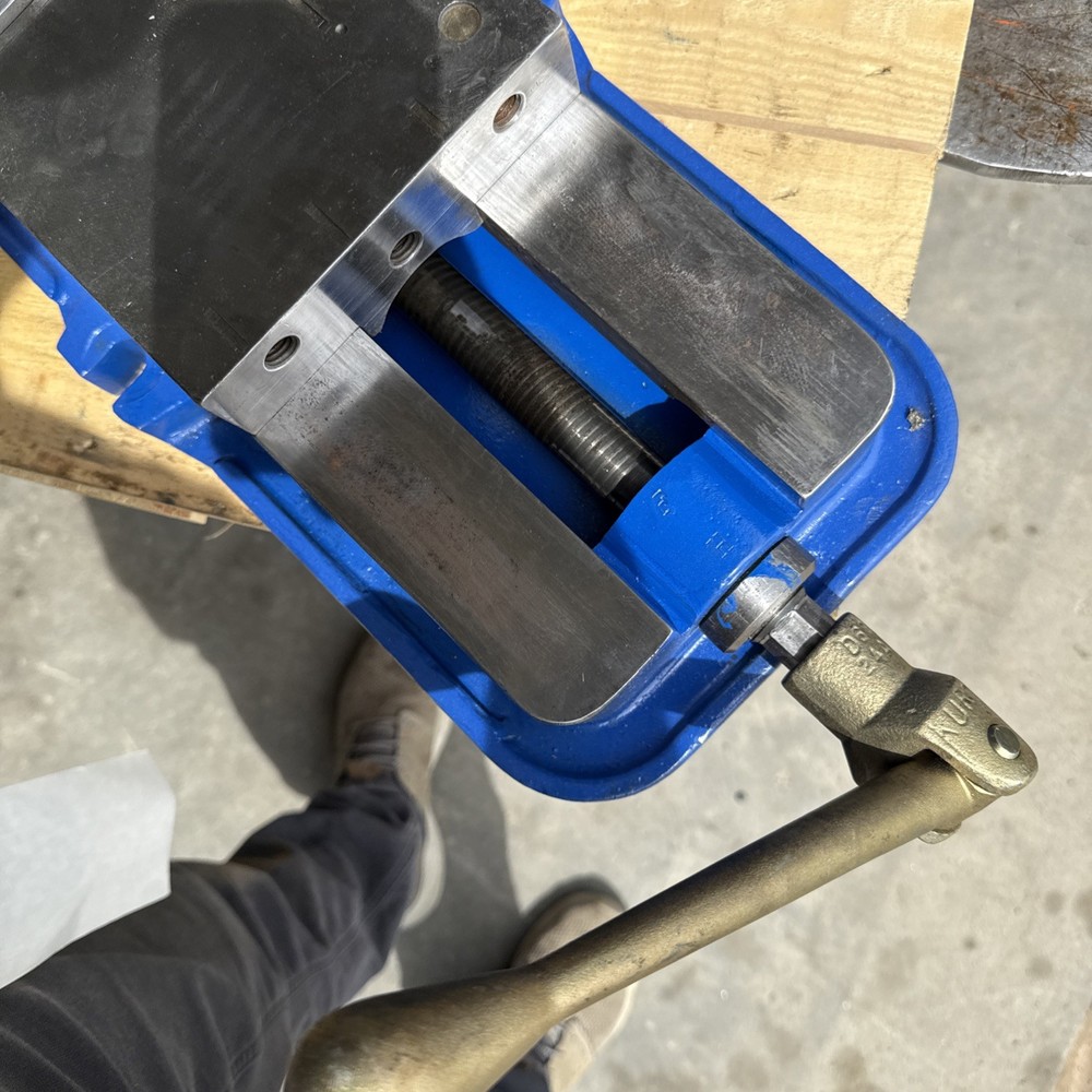 Kurt 6” Precision Machine Vise Model D60 (av12