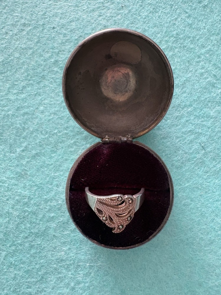 VINTAGE STERLING SILVER LARGE RING & BOX Mappin & Webb