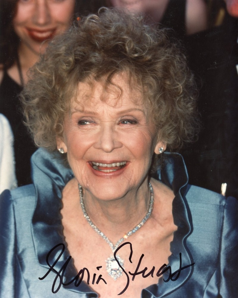 Gloria Stuart- Signed Photograph