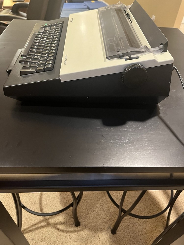 Brothers CE-222 Typewriter