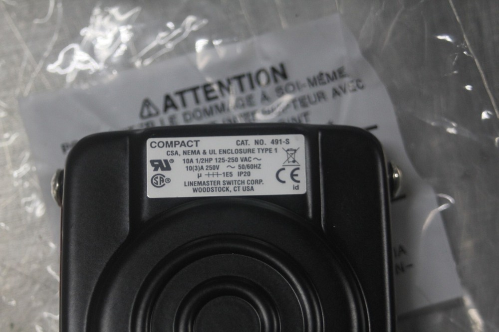 Line master Compact Foot Switch 491-S