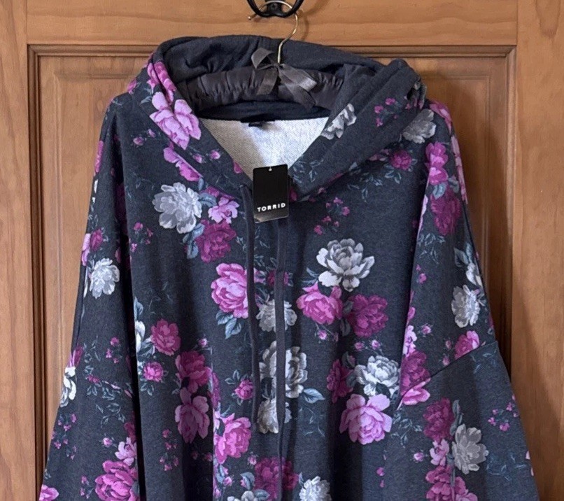 TORRID SWEATSHIRT HOODIE FRENCH TERRY LONG SLEEVE TOP 6 6X 6XL 30