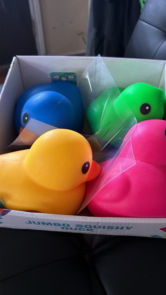 Sunny days jumbo squeezy duck as a set