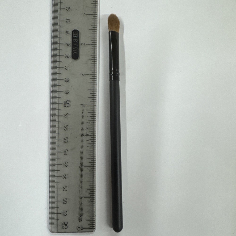 BASIC BEAUTY BLENDING EYESHADOW BRUSH-03