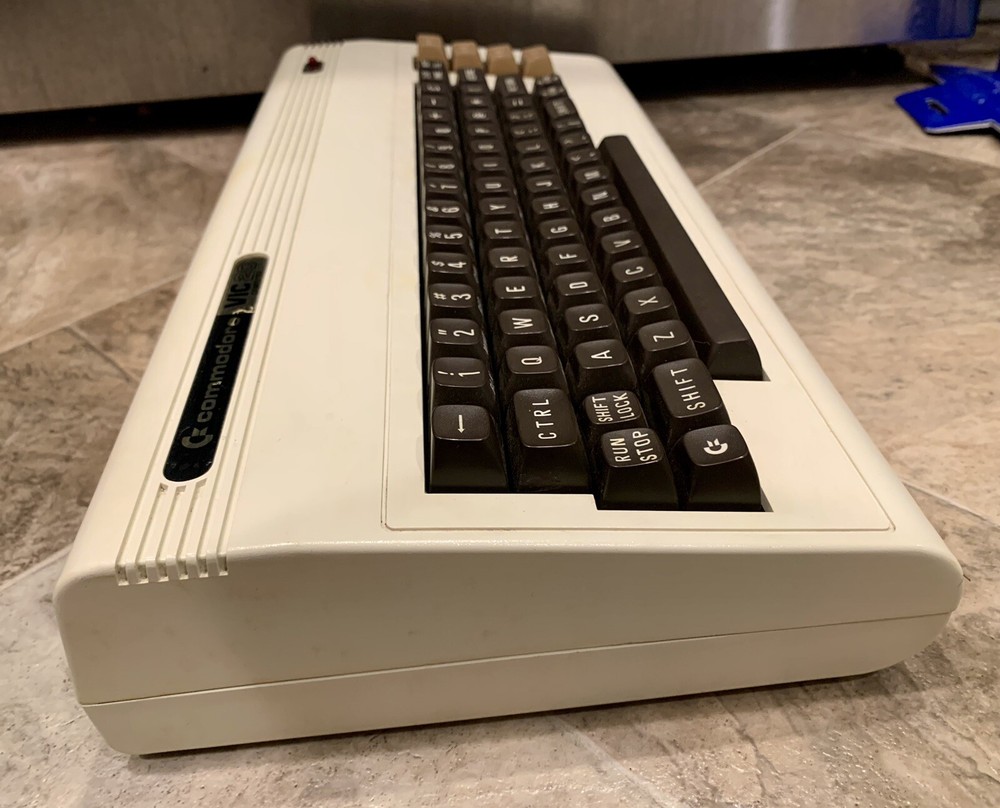 Commodore Vic 20 (Powers On , But Not Tested)