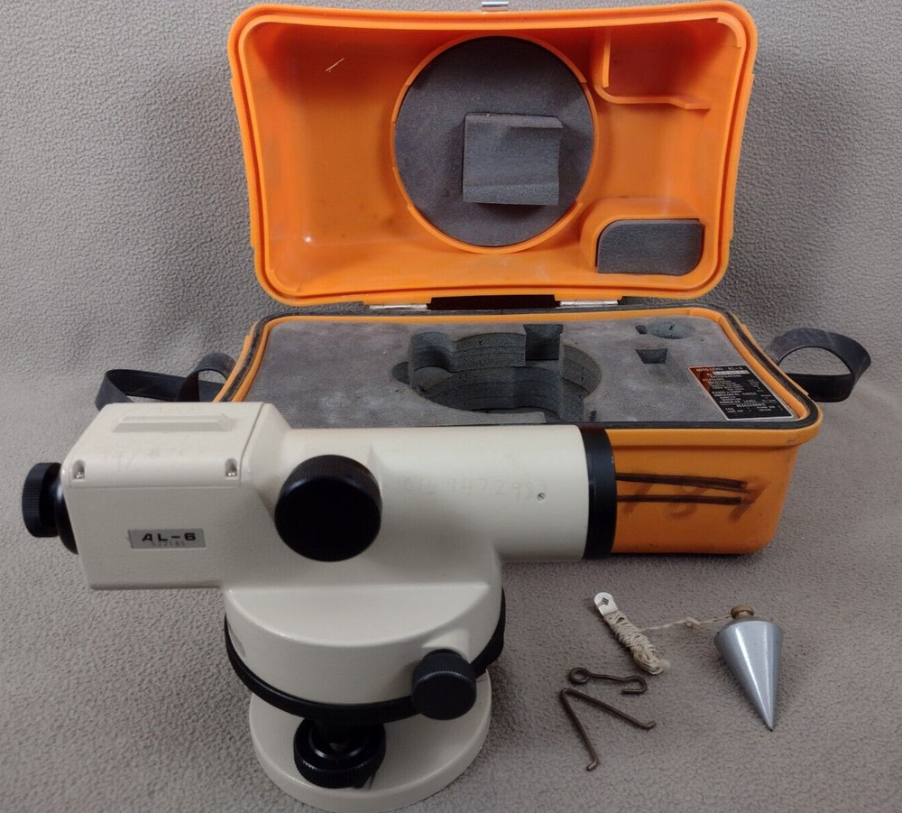 Pentax AUTO-LEVEL AL-6 With Case and Accessories