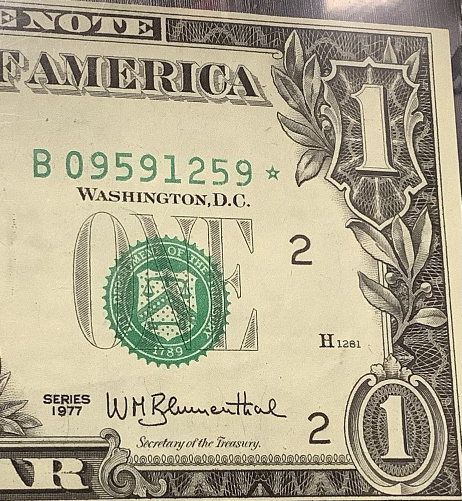 1977 $1 STAR NOTE ERROR DOWNSHIFT PRINT/MISCUT STAR NOTE ERROR
