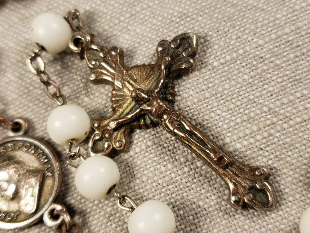 Beautiful Rosary Saint John Paul II Pope Benedict White Beads Christian Gift C45