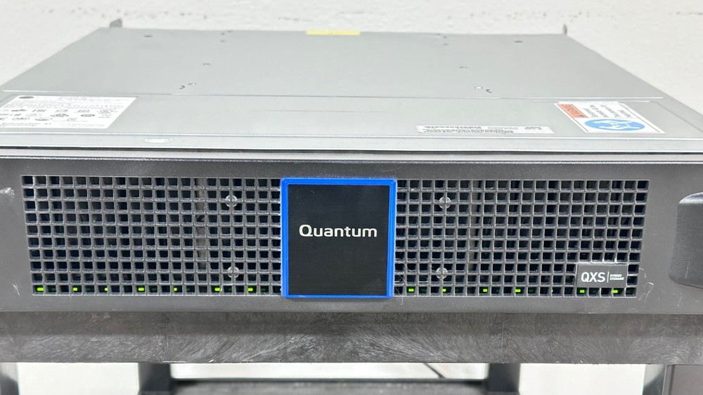 Quantum QXS 24-bay SAS disk array w/ Dual 3-07366-01 Modules